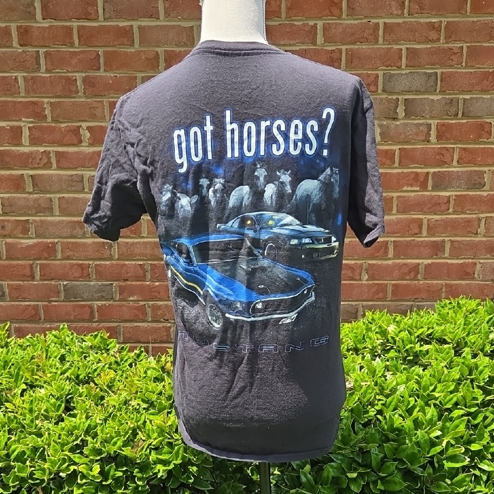 Ford Mustang Graphic Tee Size S